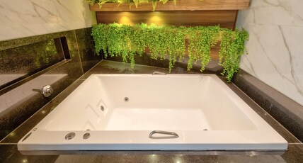 Holiday Inn Goiania Room Type - 1 King Suite