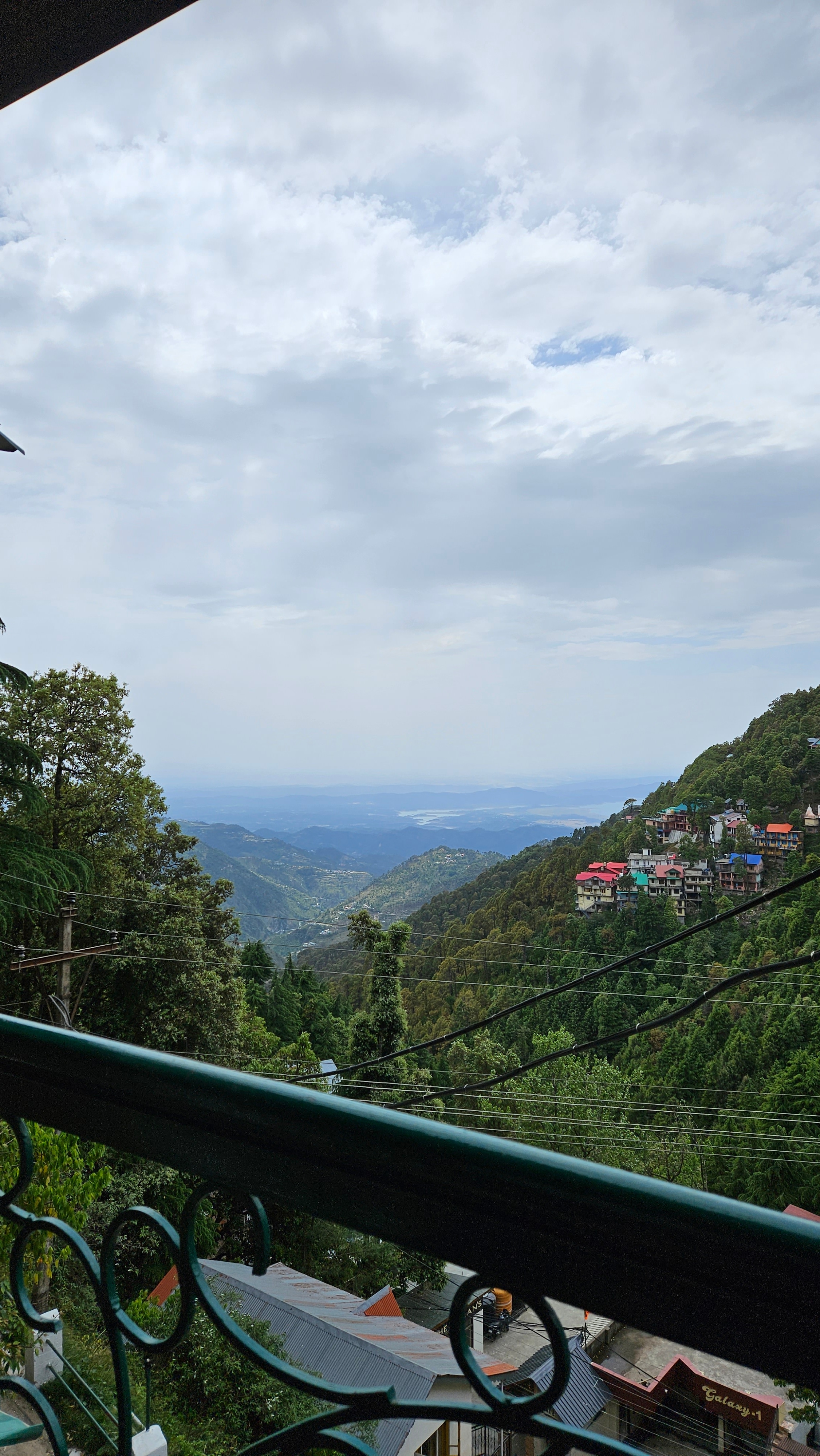 Mongas Hotel and resort ! Mall Road Dalhousie - Tap to explore photos