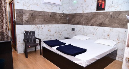 GPG RESIDENCY (GURUPADUKA GRAND RESIDENCY ) Room Type - Deluxe Double Bed Non AC