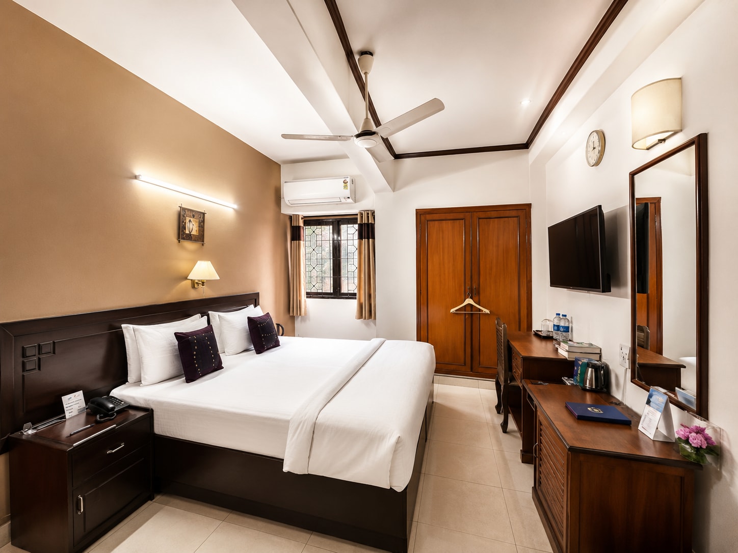 The Solace Hotel - Nehru Place - Tap to explore photos