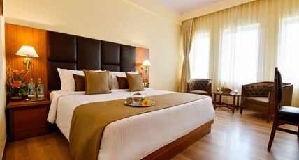 Peerless Hotel Kolkata Room Type - Deluxe Room