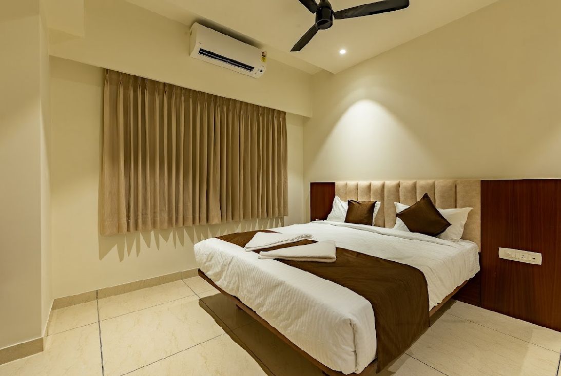 Patel Comforts Inn and Suites - Tap to explore photos