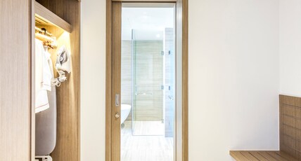Crowne Plaza Vientiane Room Type - Business Room