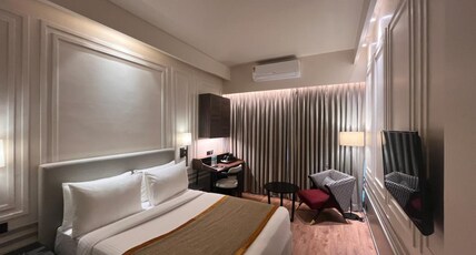 Hotel Poonja International Room Type - Deluxe Club Room