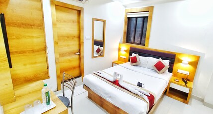 Gateway Suites Room Type - Deluxe Double Room