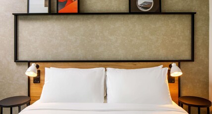 ibis Chartres Ouest Luce Room Type - Family suite with 1 double bed and 2 separate beds