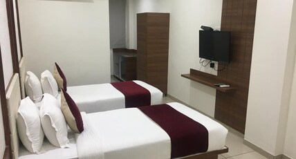 Hotel Ashray Inn Express Room Type - Deluxe Twin Room Only