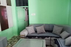 MOUNTAIN RIVER VIEW HOMESTAY 