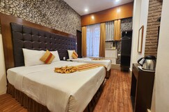 Hotel Raunak