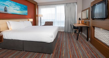 Holiday Inn Derby Riverlights Room Type - 1 Double Bed Standard with Minifridge