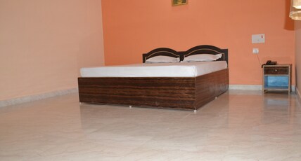 Hotel Maurya Vihar Room Type - Ac Room - Free Entry To Bodhgaya Water Park