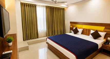 Hotel Paradise Naroda Room Type - Deluxe Room couple friendly