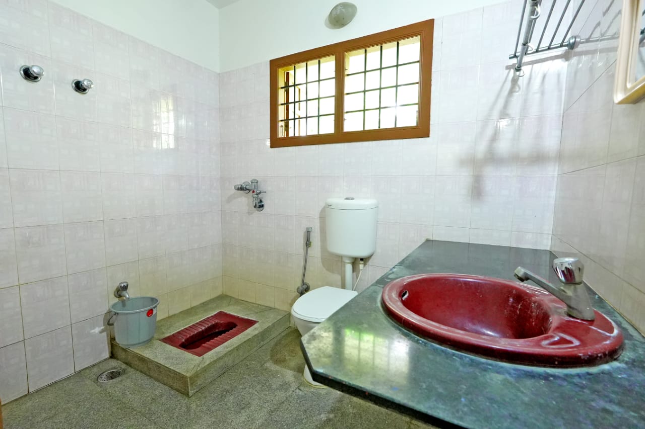 Paramathma Stays - Tap to explore photos