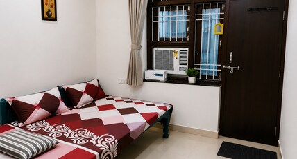 Shree Ganesh Homestay Guest House AC Room Room Type - Bedroom