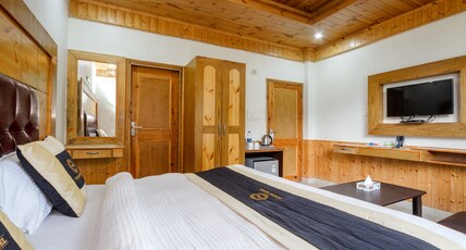 Hotel Cherry Manali Room Type - Deluxe Room With Balcony