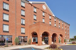 Holiday Inn Express HARRISBURG EAST