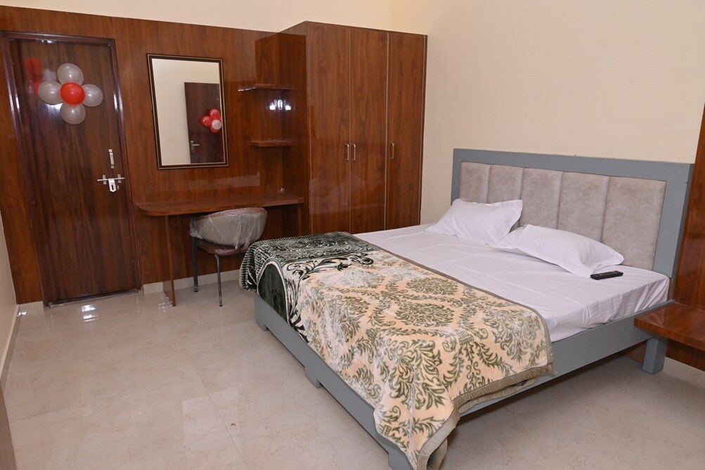 Hotel Basant Residency - Tap to explore photos