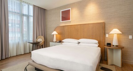 Hilton San Diego Gaslamp Quarter Room Type - LOFT - 1 KING
