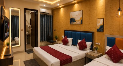 HOTEL RED VELVET SUITES Room Type - Classic Triple Bedroom HOTEL RED VELVET SUITES Room Type - Classic Triple Bedroom