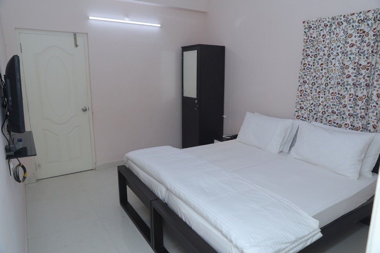Brindavan Suites | Room & Mesmerizing Sea Views - Tap to explore photos