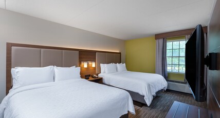 Holiday Inn Express State College at Williamsburg Square Room Type - Standard Room