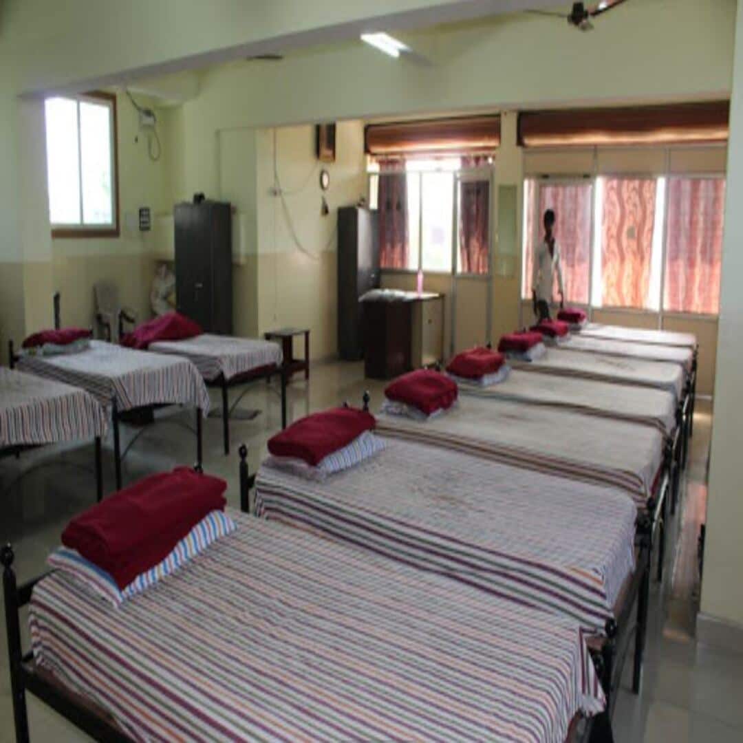 AMARAVATHI LODGE - Tap to explore photos