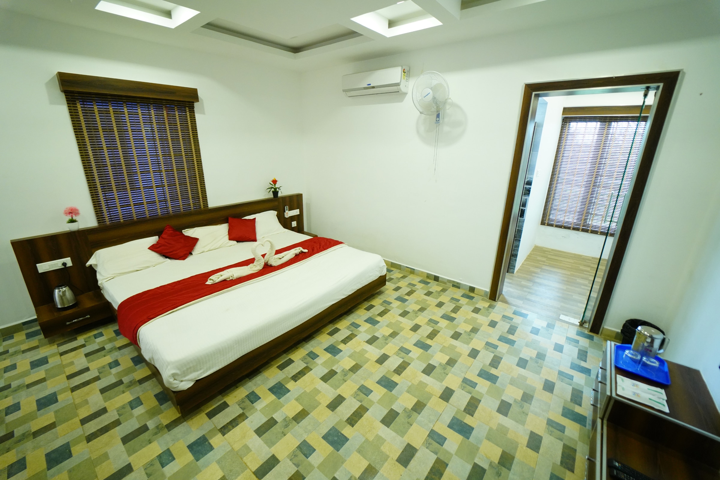 MOONWALK RESORTS - A Heavens Gate - Tap to explore photos