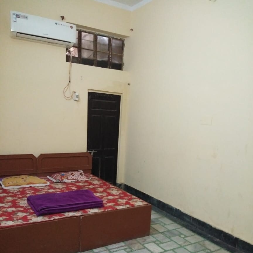 Hotel Pacific - Tap to explore photos