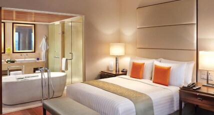 The Oberoi, Mumbai Room Type - Bay View Suites