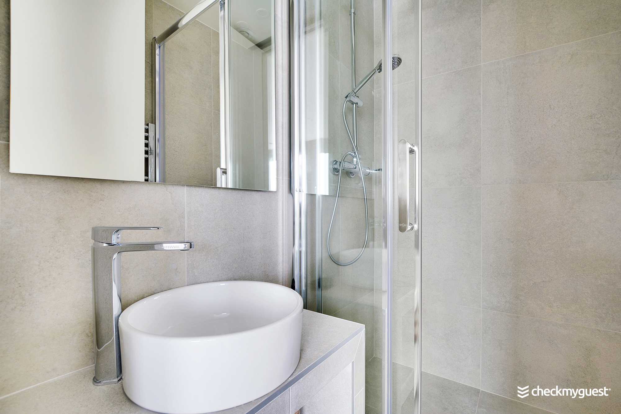 Charming apartment - 1BR/4P -Champs Elysees - Tap to explore photos