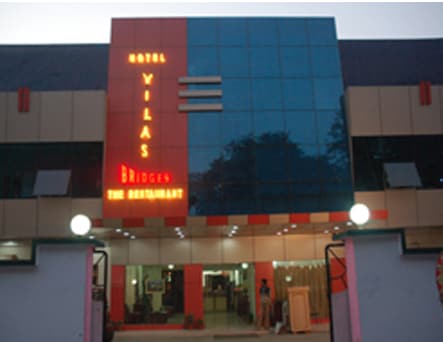 Hotel Vilas - Tap to explore photos