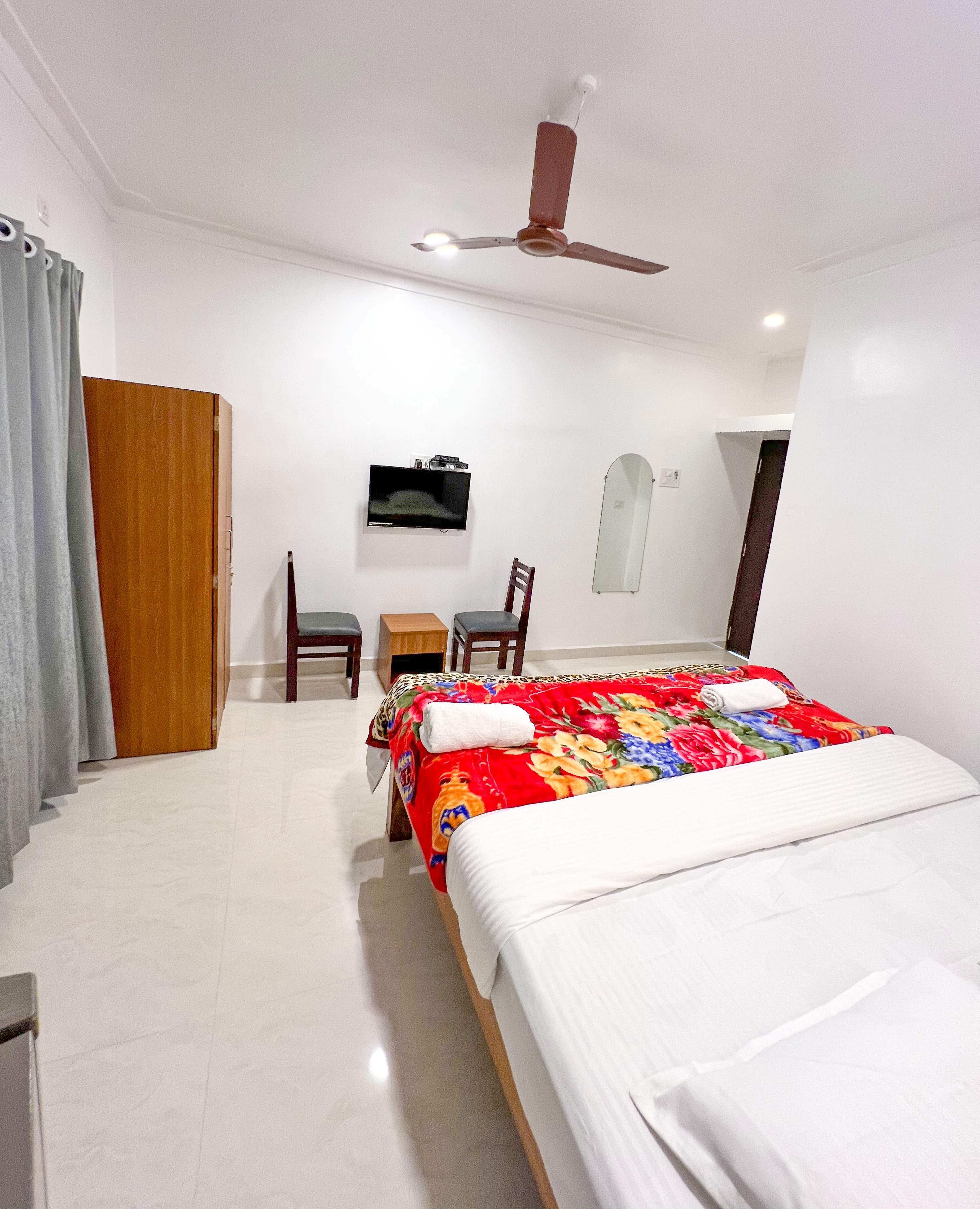 Hotel Celjoan Beach Resort - Tap to explore photos