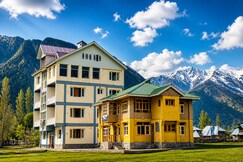 Pine Tree Resort Gurez