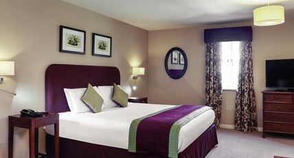 Mercure Thame Lambert Hotel Room Type - Standard Room with 1 double bed, Courtyard side