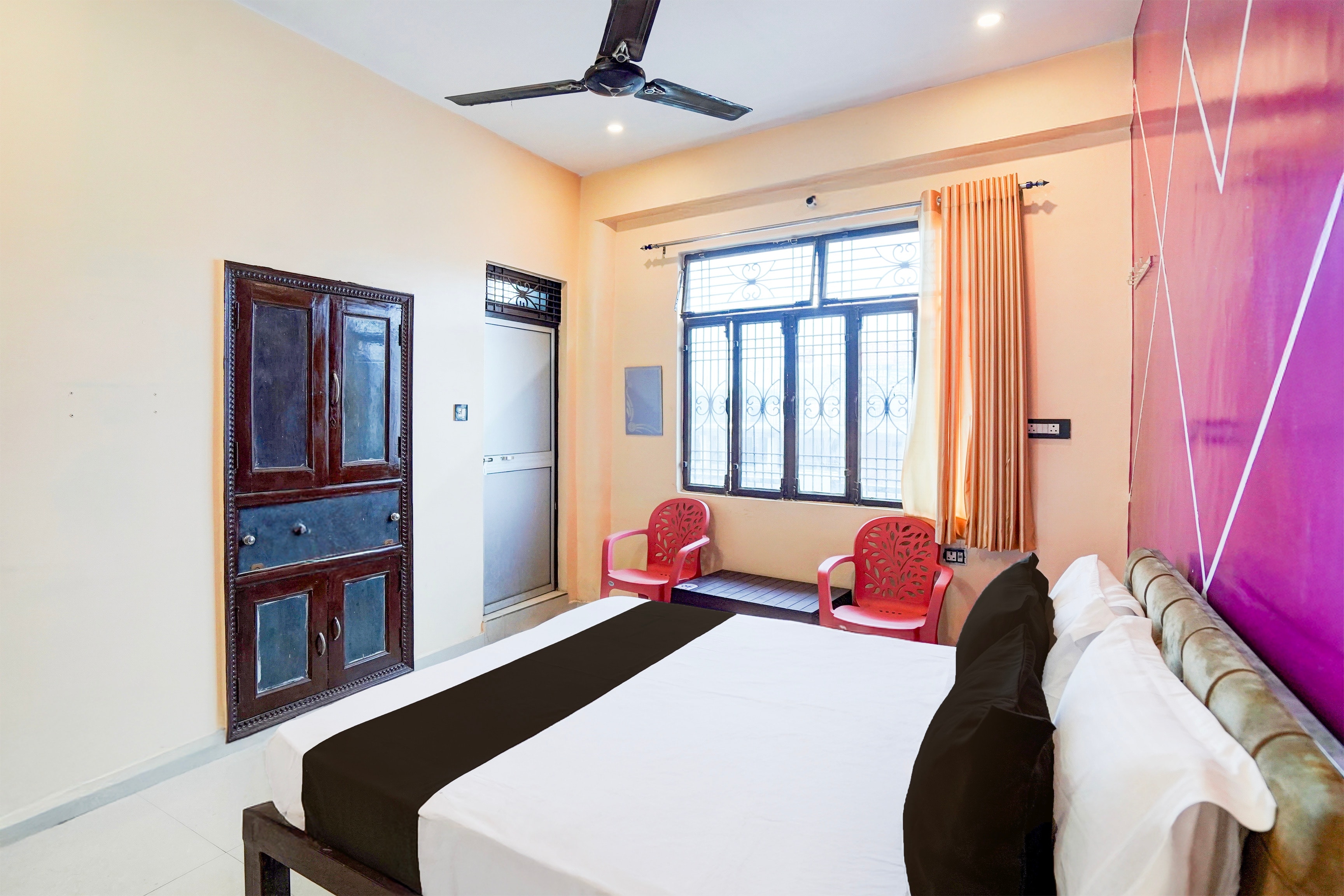Hotel O Guru Kripa - Tap to explore photos