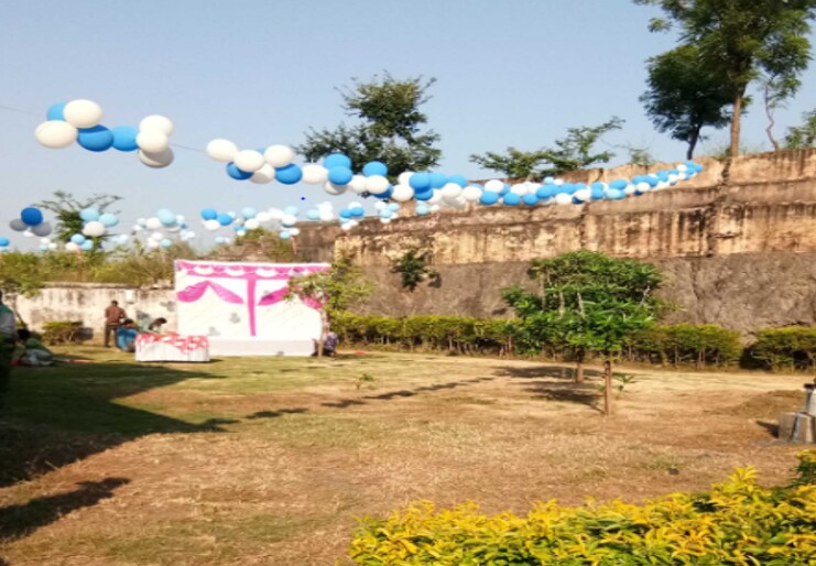 HOTEL NAVRATNA - Tap to explore photos