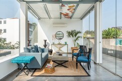 Modern 2BHK with Rooftop Pool 10 mins drive to Beach | Hireavilla