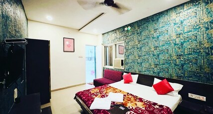 HOTEL KSHIPRA DHAM Room Type - Deluxe Room