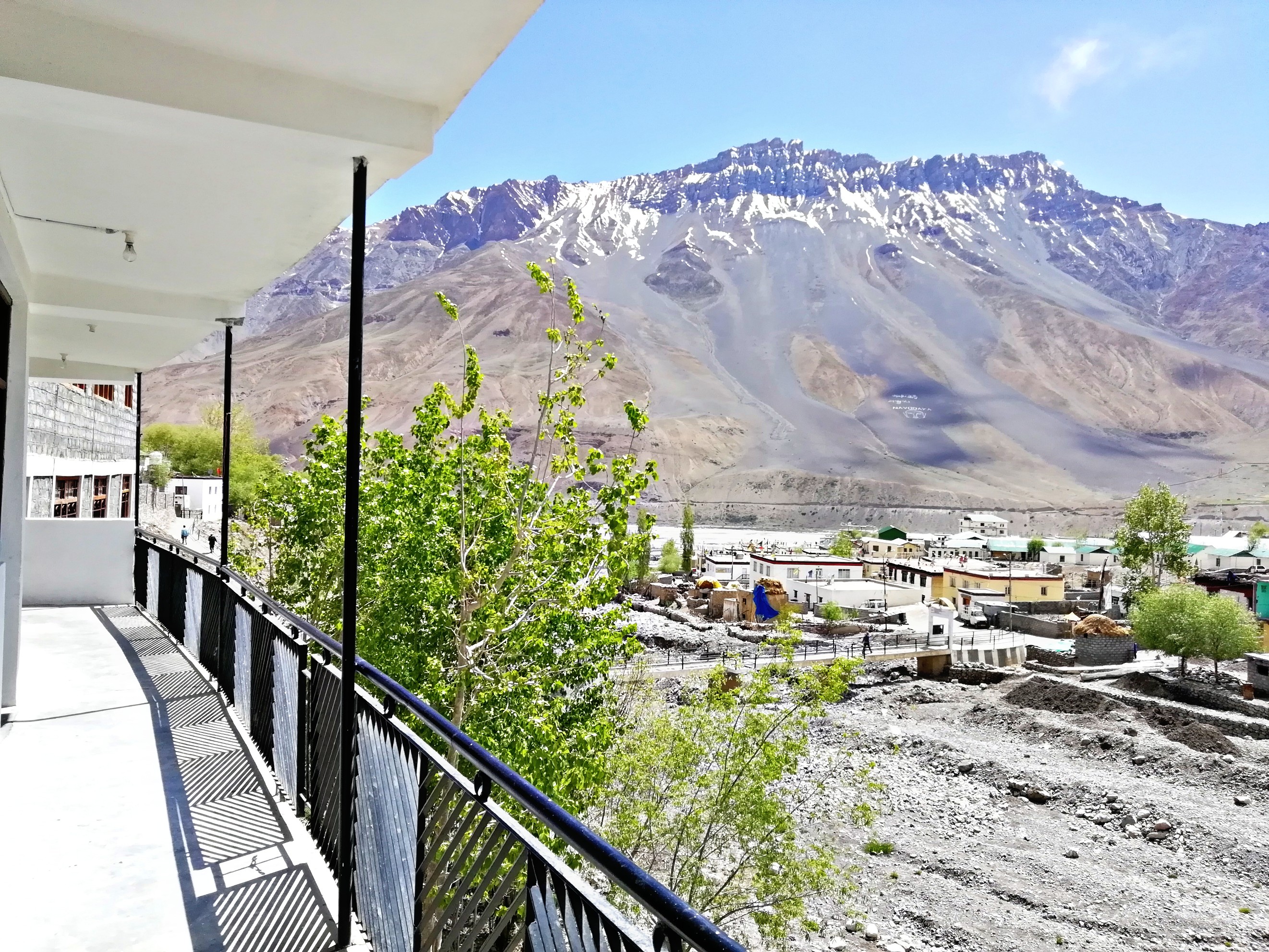 Hotel Zangchuk Kaza - Tap to explore photos