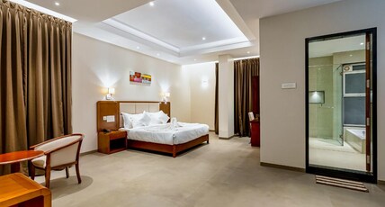 Grand Regal Room Type - Grand Suite Room With Bathtub