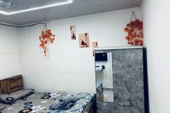 2 bedroom apt in Bandra