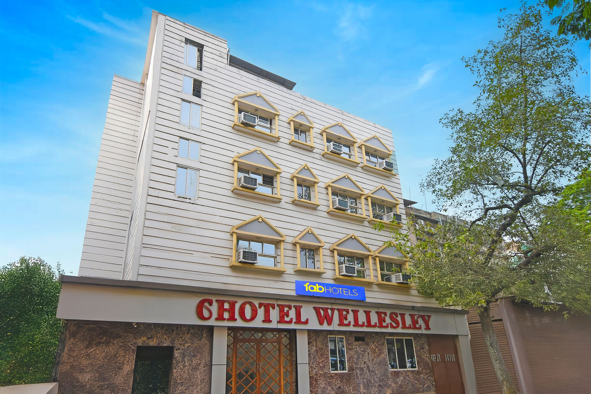 FabHotel Wellesley - Tap to explore photos