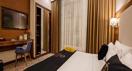 Sunday Emerald Hotel Room Type - Junior Suite - King