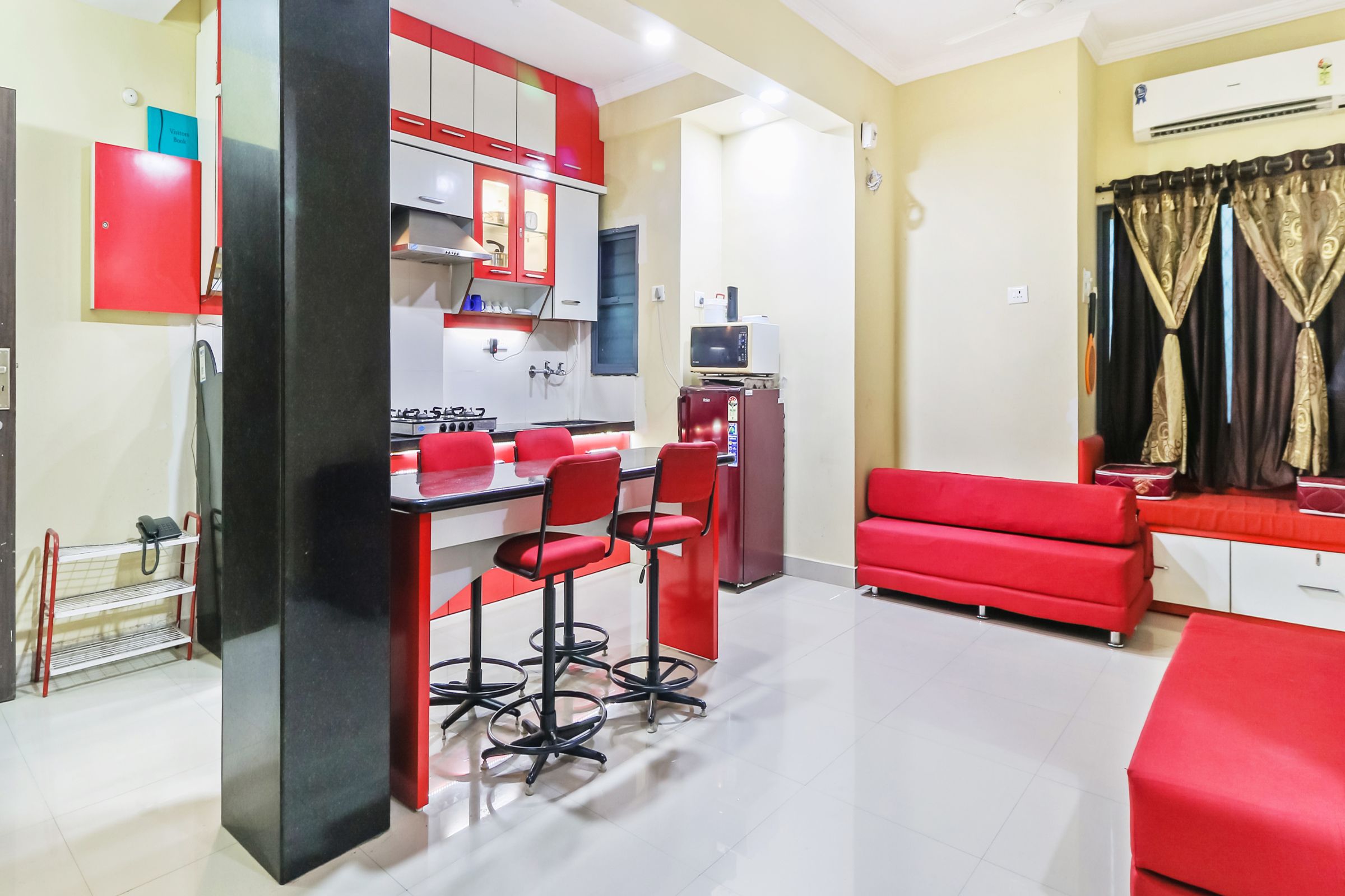Ruby Nest, Shivam Apt. a.c. 2BHK - Entire House - Tap to explore photos