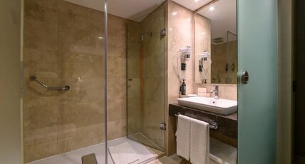 Ramada Istanbul Grand Bazaar Room Type - Economy Twin Room