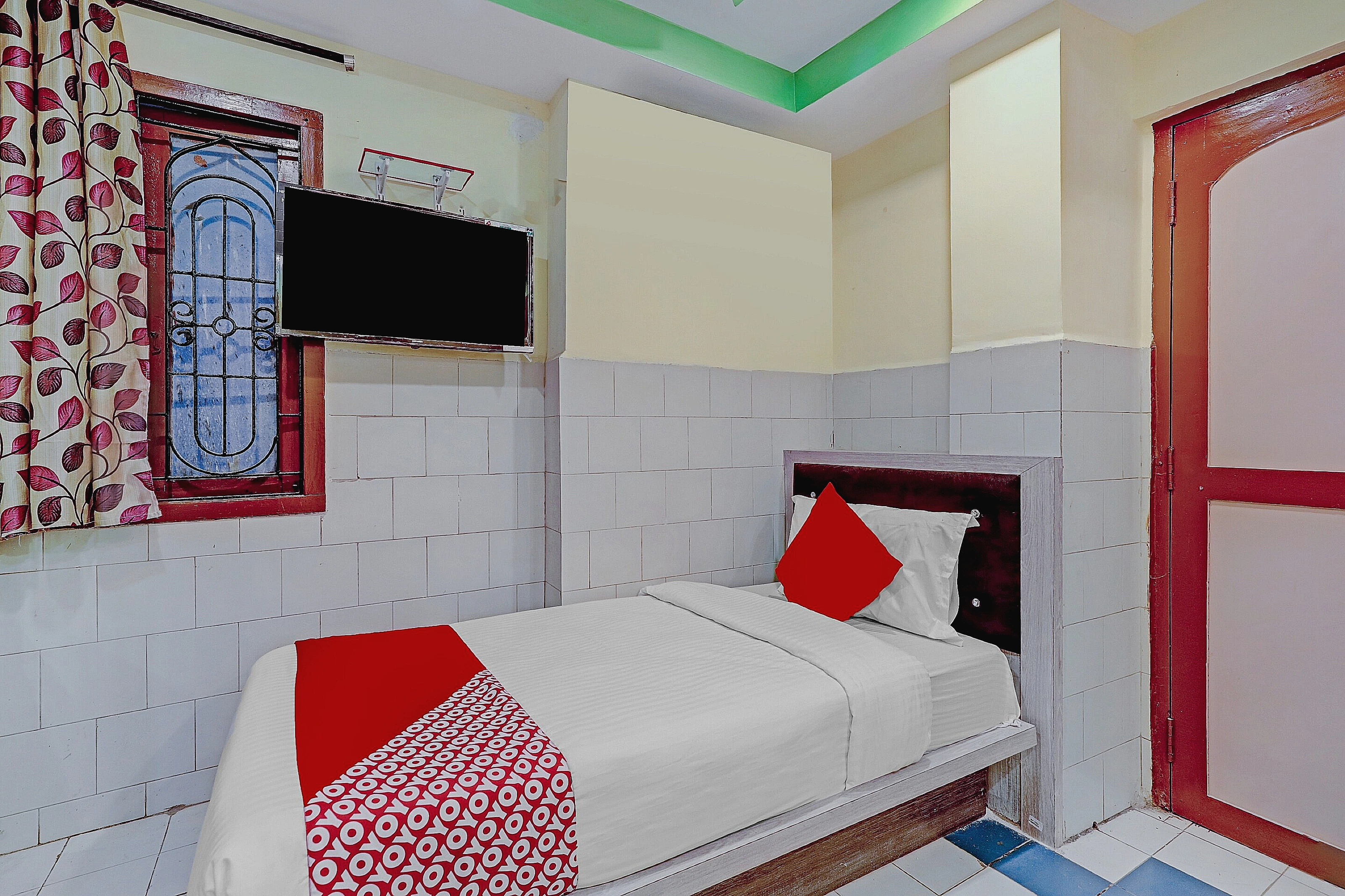 Hotel O Sam Guest House - Tap to explore photos