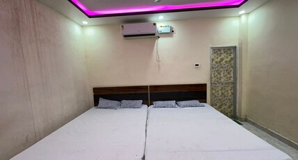 THE RAJ MAHAL BANQUET HALL Room Type - Deluxe Room with Air Conditioning