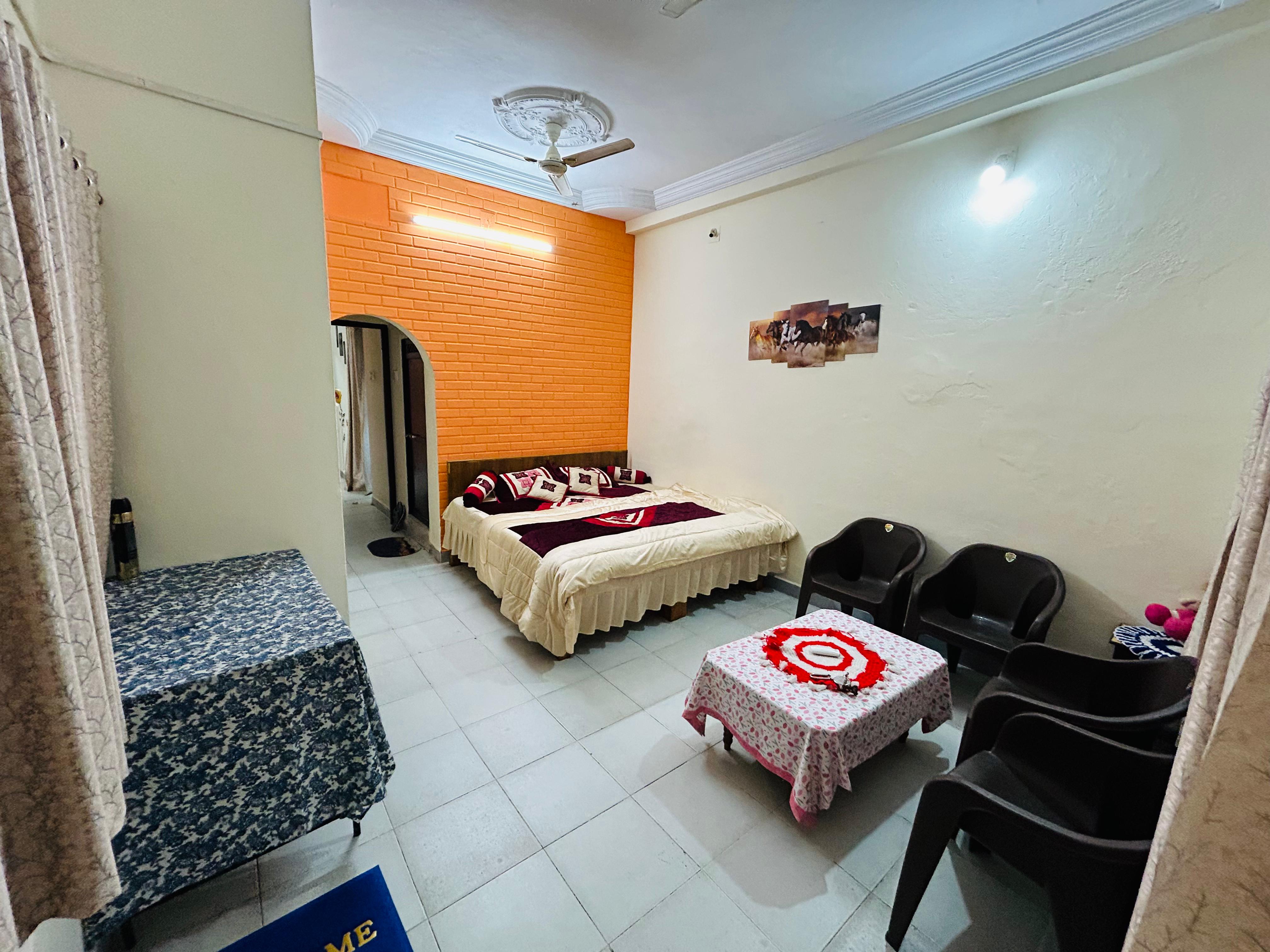 JayShree Madhav Homestay - Tap to explore photos