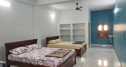 Trinetra Home Stay Room Type - Ac Bedroom 2