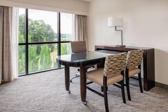 Embassy Suites by Hilton Seattle Tacoma International Airport